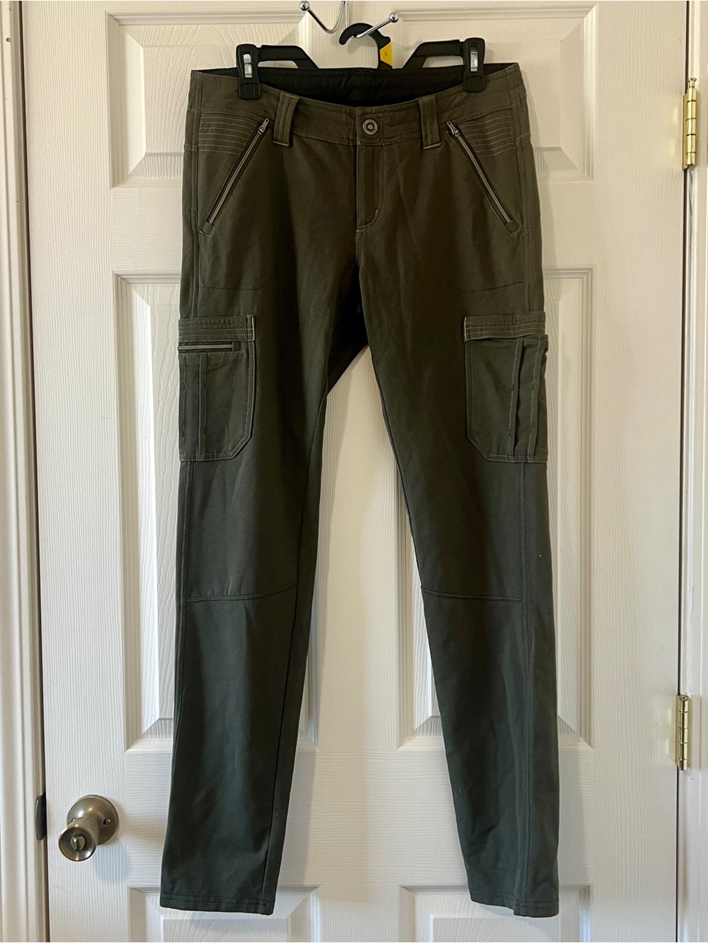 Kuhl Krush Pants Women's 6 Sage Green Cargo Hiking Travel Zip Pockets Outdoor